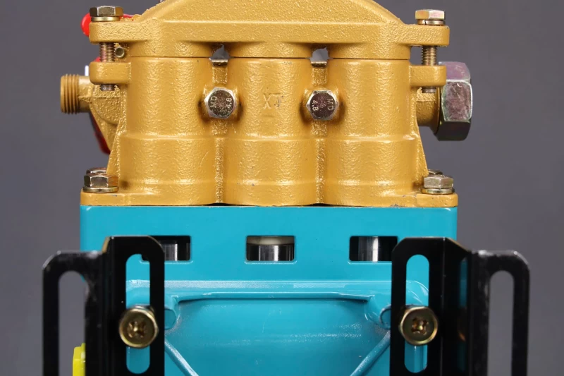 Đầu Phun Xịt 2HP Maxcare MC-38CP Piston Sứ - Thumbnail 6