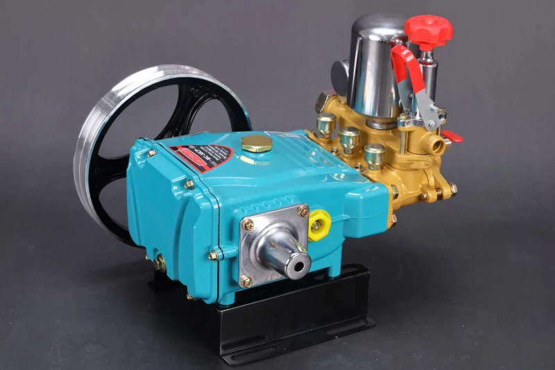 Đầu Phun Xịt 2HP Maxcare MC-38CP Piston Sứ - Thumbnail 1