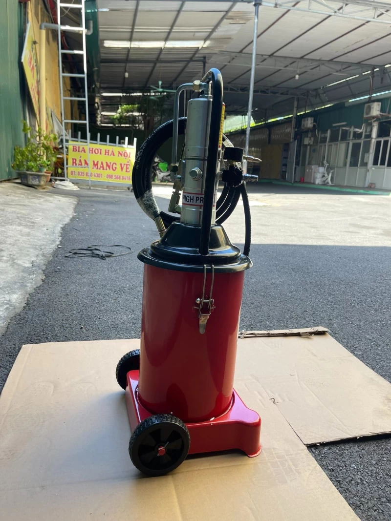 Máy Bơm Mỡ 15L Nakawa BM-15L - Thumbnail 1