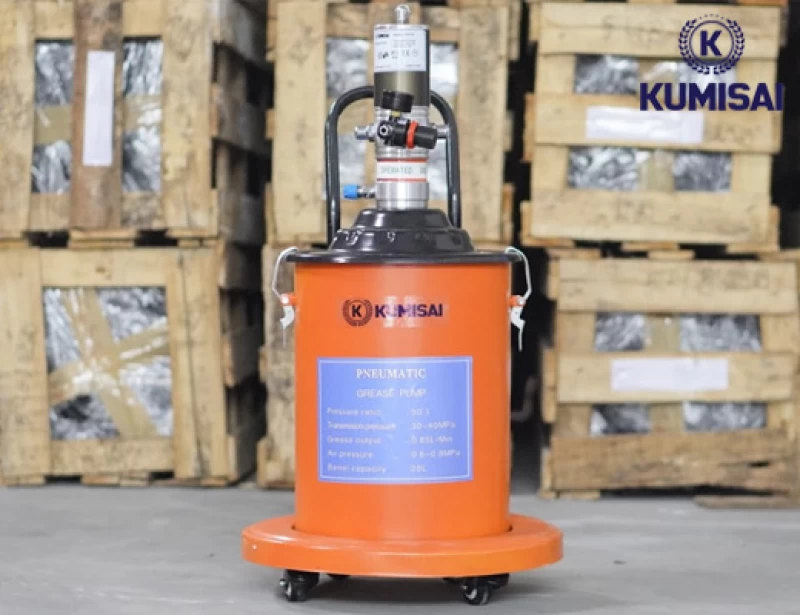 Máy bơm mỡ bằng hơi Kumisai KMS-20S - Thumbnail 4
