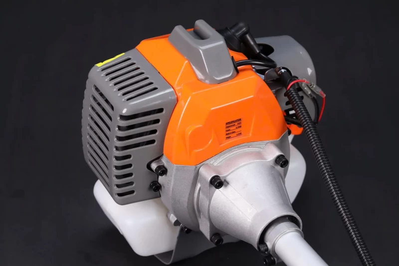 Máy Cắt Cỏ 2 Thì Maxcare MC-330 - Thumbnail 1