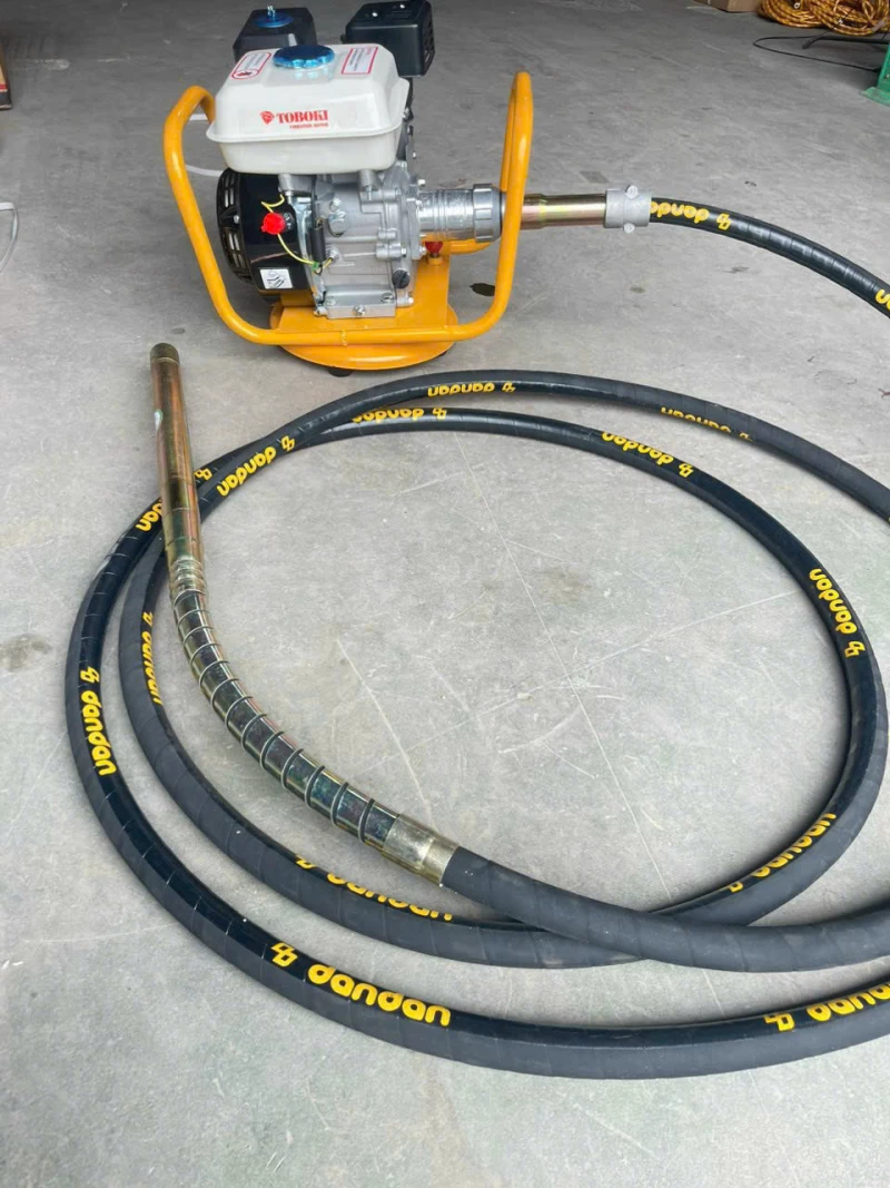 Máy Đầm Dùi Chạy Xăng Toboki T6.5HP - Ảnh 3