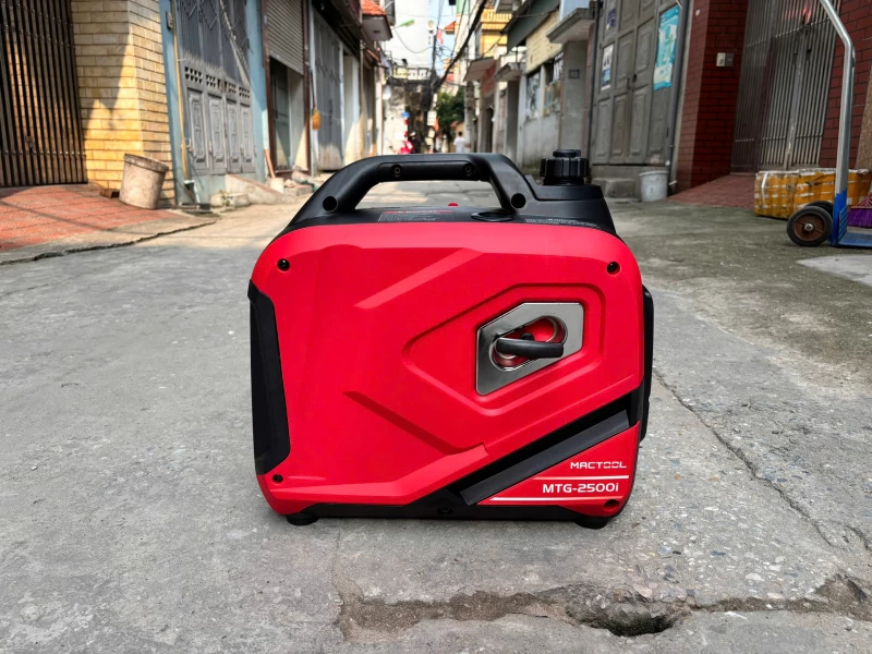 Máy Phát Điện Chạy Xăng Inverter 2Kw Mactool MTG-2500i Siêu Cách Âm - Ảnh 1