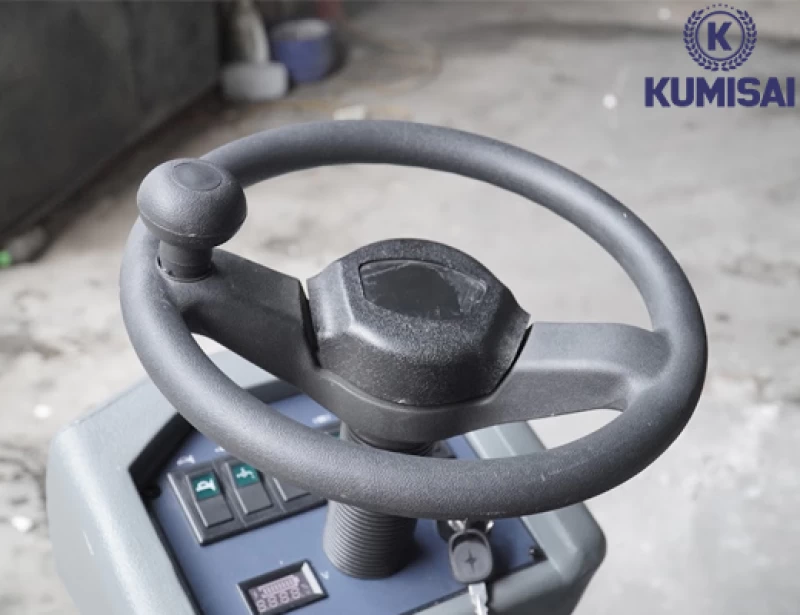 Máy quét rác ngồi lái Kumisai KMS-1350E - Ảnh 6