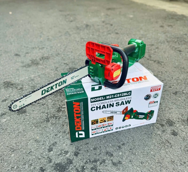 Thân máy cưa xích 12" dùng pin 21V Dekton M21-CS12BLC - Ảnh 2