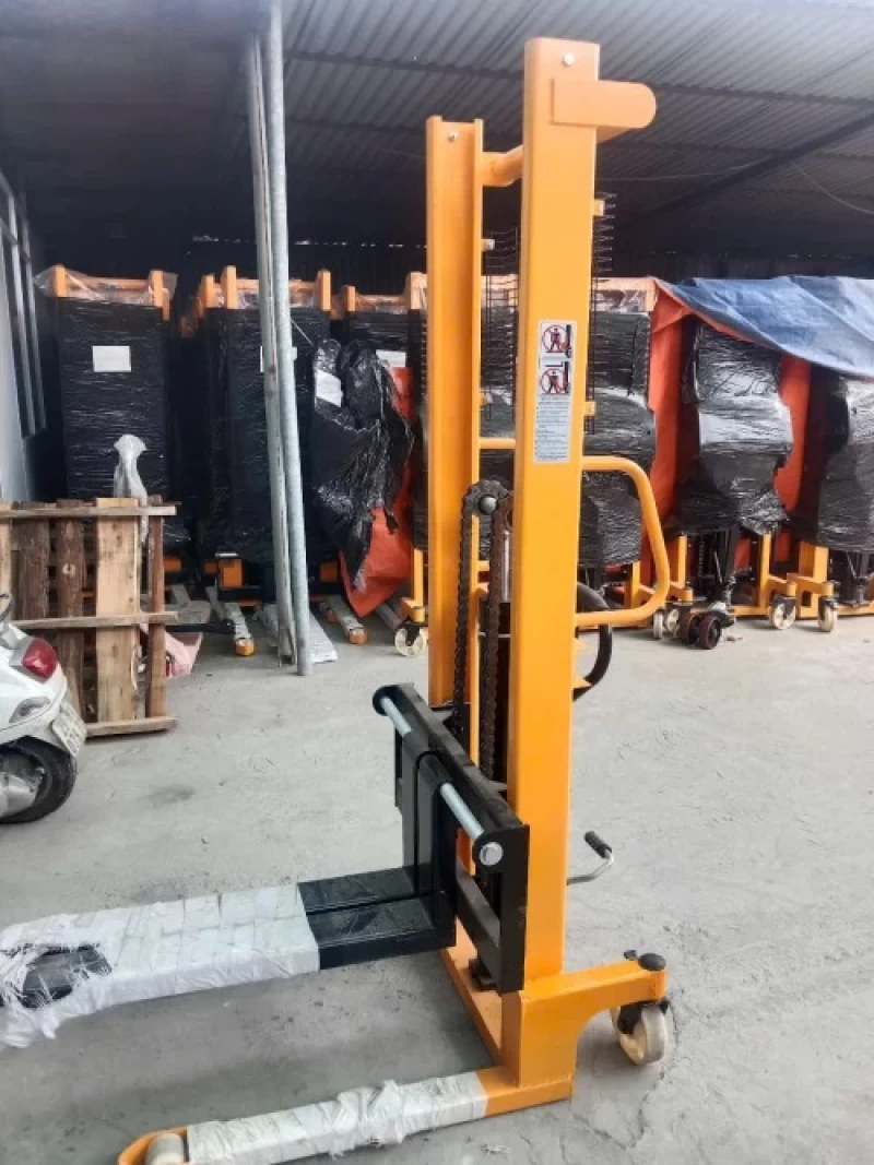 Xe Nâng Tay Cao Thuỷ Lực Nitto Càng thép C 2T*1,6m - Ảnh 1