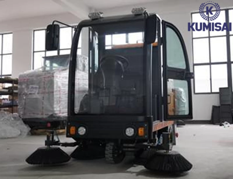 Xe quét đường ngồi lái Kumisai KMS-S11 - Ảnh 2