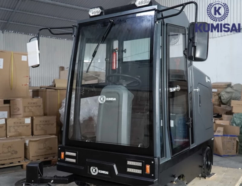 Xe quét rác công nghiệp ngồi lái Kumisai KMS-S12 - Ảnh 4