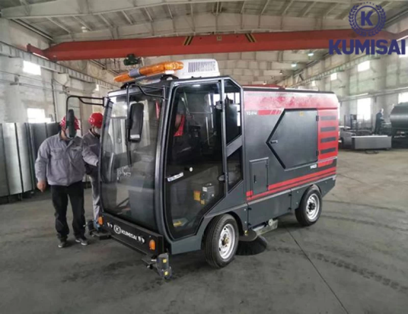 Xe quét rác công nghiệp ngồi lái Kumisai KMS-S14 - Ảnh 3