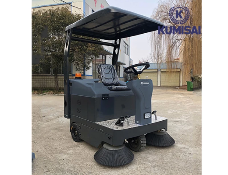 Xe quét rác ngồi lái Kumisai KMS-1400E - Ảnh 1