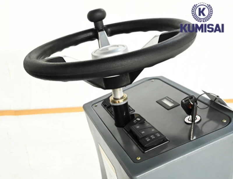 Xe quét rác ngồi lái Kumisai KMS 160E - Ảnh 1