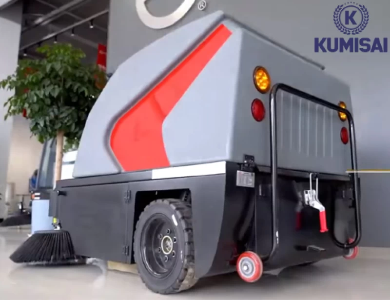 Xe quét rác nhà xưởng ngồi lái Kumisai KMS-S6 - Ảnh 3